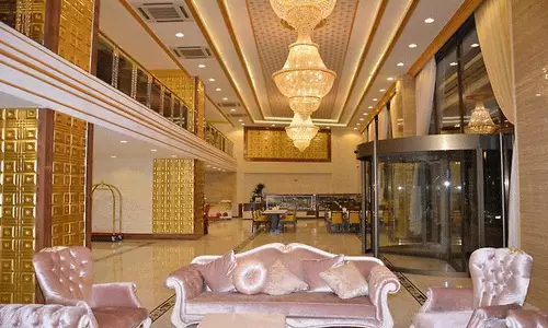 هتل هالدی وان